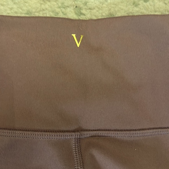 NWOT Victoria Secret Leggings - Picture 4 of 6